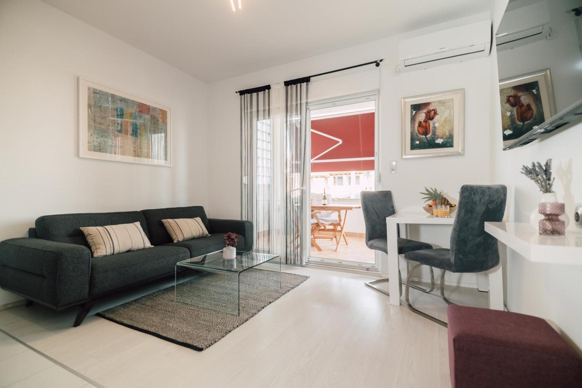Modern With Loggia Terrace And Parking Apartament *